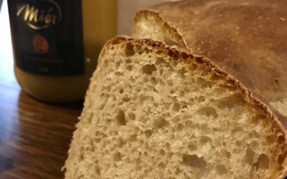 Świeży, pyszny chleb z mąki pochodzącej z gospodarstwa Ekopasje